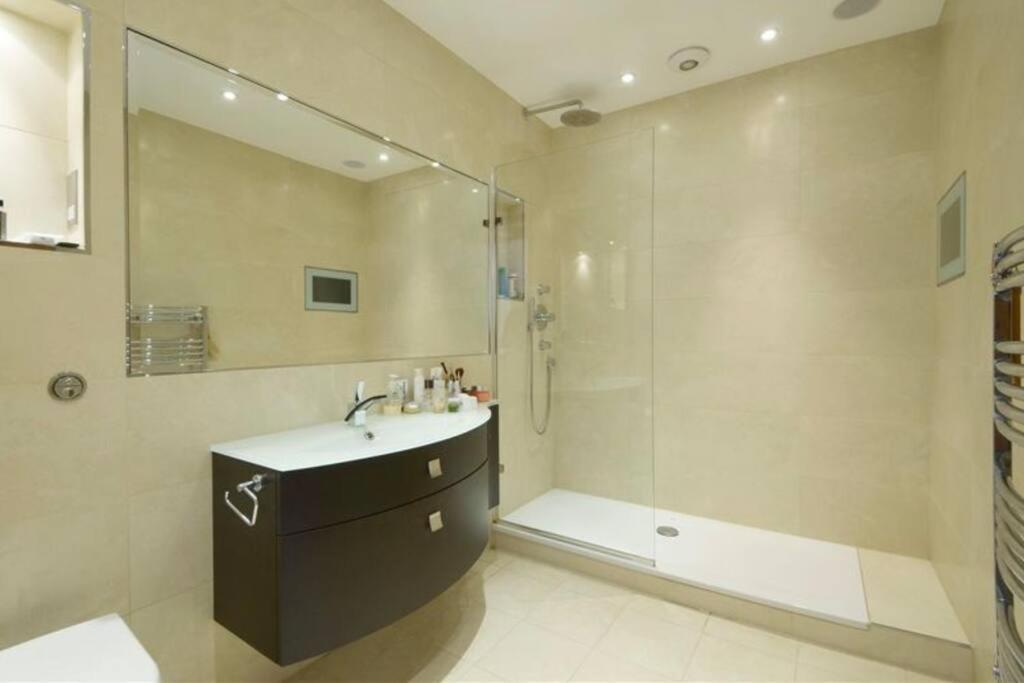 Designer 2 Bedroom Pimlico Londýn Exteriér fotografie